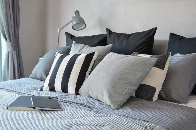 Decluttering as a Gateway to Minimalist Living